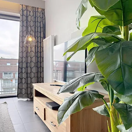 Апартаменты Flat Zandloper - Side Sea View In Oostduinkerke Коксейде